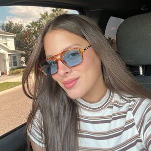 Meet your Posher, Sandra